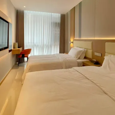 Baili Dujuan Ruihui Hotel