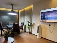 Kangding YeKe Yeke Hotel (Love Song Square) Hotel di Kangding