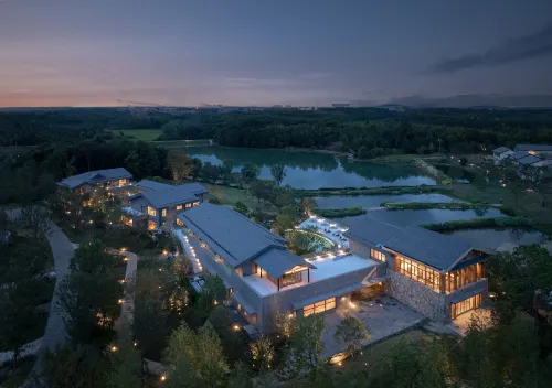 Weichi · Yunmeng Marsh (Ziyou Collection) Homestay Hotels in Xianning