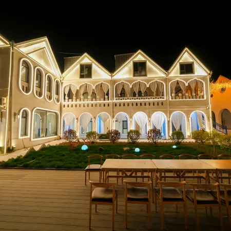 Yishui Riverside (Yining)