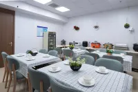 Heguang · ALIENSPACE Alien E-sports Hotel (Shanghai Jiading Bailian Shopping Center Branch) - พร้อมอาหารเช้า
