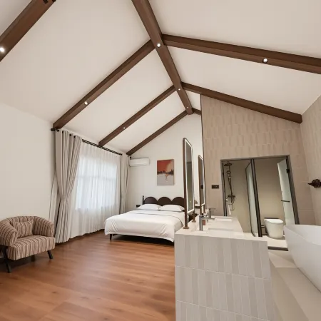 Camel Bell World Cabin Hotel