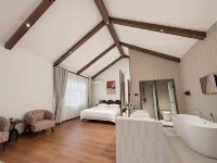 Camel Bell World Cabin Hotel