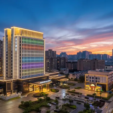 Anqing Tongcheng Madison Hotel