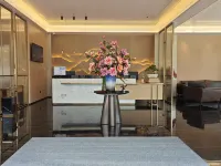 Four Seasons Light Hotel - Bãi đậu xe