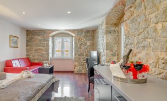 Palace Suites Heritage Hotel - Adults Only