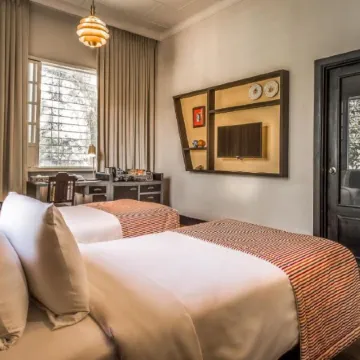 The Henry Hotel Manila