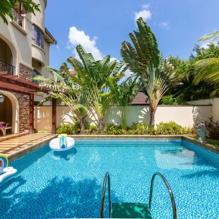 Jingyuan Resort Pool Villa