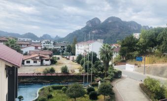 Starway Hotel (Wuyishan Tourist Resort)