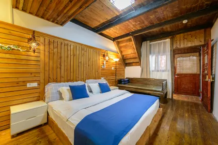 Floral Hotel ·   Zhujiajiao Chayuan Boutique Hotel (Shanghai Zhujiajiao Ancient Town Shop) Отели рядом с достопримечательностью «Taohua Island»