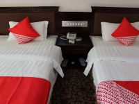 惠东加运酒店 - 标准双床房
