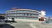 Langkazi Yanghu Hotel