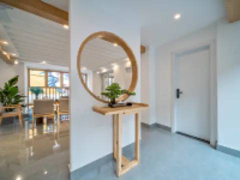 Huashijian Inn (Lijiang Ancient City Mufu Branch) โรงแรมในลี่เจียง