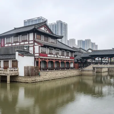 Seasons Hotel Hotels near Yancheng Safari Park