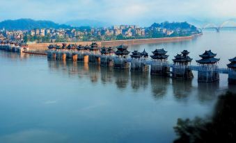 Guanhan Hotel (Chaozhou Ancient City Paifang Street Guangji Bridge)