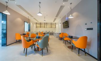 Borrman Hotel (Chongqing Auto Expo Center Sanya Bay Subway Station)
