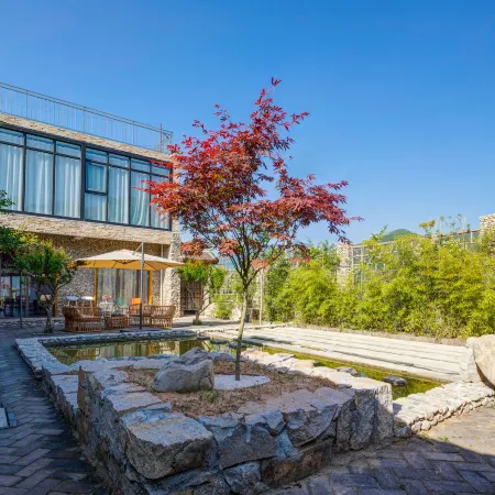 Floral Hotel·Yunqi Xiaozhu Hotel(Lantian Buckwheat Ridge Store)