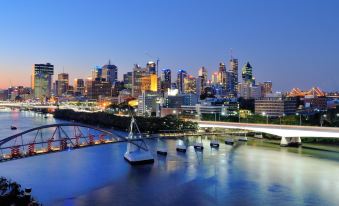 Brisbane Skytower by CLLIX