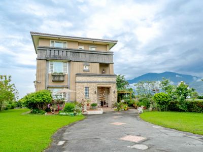 Evergreen Garden House
