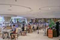 Grand Qin Hotel Banjarbaru Syariah - breakfast