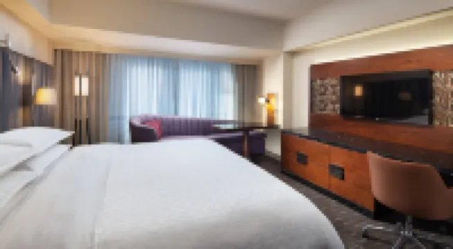 Sheraton Grand Los Angeles