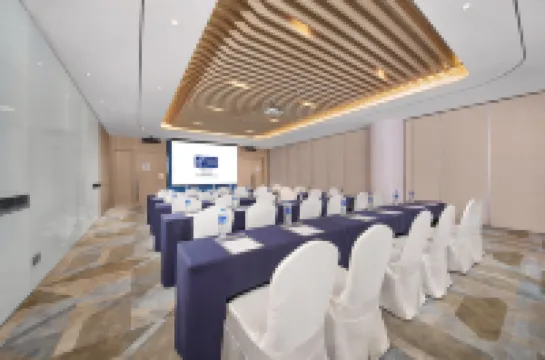 ฮอลิเดย์ อินน์ เอ็กซ์เพรส ฉงชิ่ง แอร์พอร์ต โซน บาย IHG