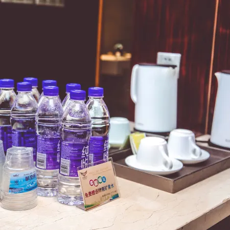Qingfeng International Hotel Отели в г. Ренцзю