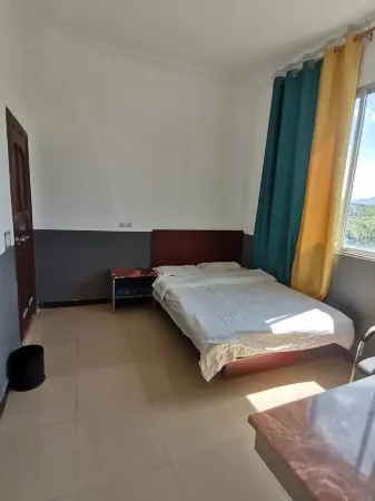 Guiqian Hotel Отели рядом с достопримечательностью «Caoping Hui Ethnic Country»