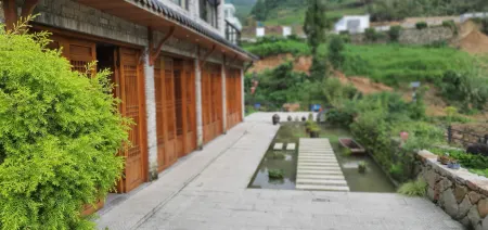 Ruian Yunshangjuju Отели рядом с достопримечательностью «Huayan National Forest Park»