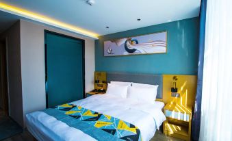 Elan Hotel (Qinhuangdao Shanhaiguan Railway Station)