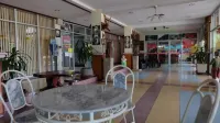 Hi Hotel - breakfast