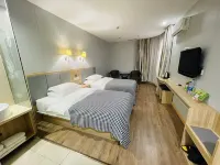 Huayi Commercial Hotel - balcony