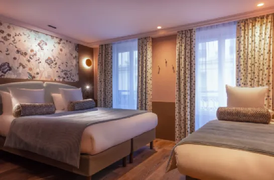 Maison Axel Opera Paris Hotels near Louvre Museum