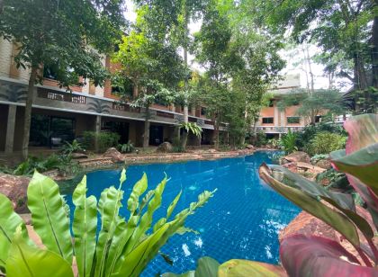 โรงแรมร้อยเกาะ