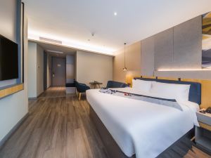 Home Inn Hotel (Beijing Guogongzhuang Metro Station)