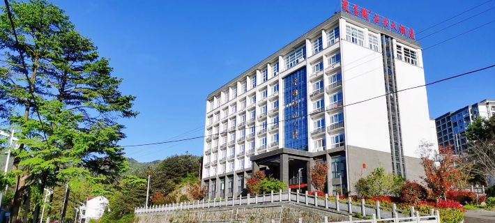 Shuangmoge Shiguan Hotel Hotels in Yuexi