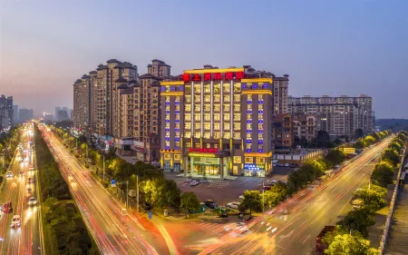Intercontinental  Yunshang Hotel Отели рядом с достопримечательностью «Three Cascades Waterfall»