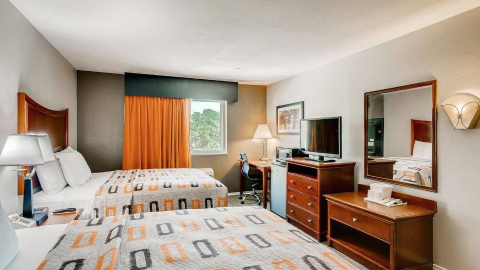 Orangewood Inn and Suites Midtown