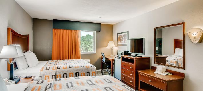 Orangewood Inn and Suites Midtown Hotele w: Travis County