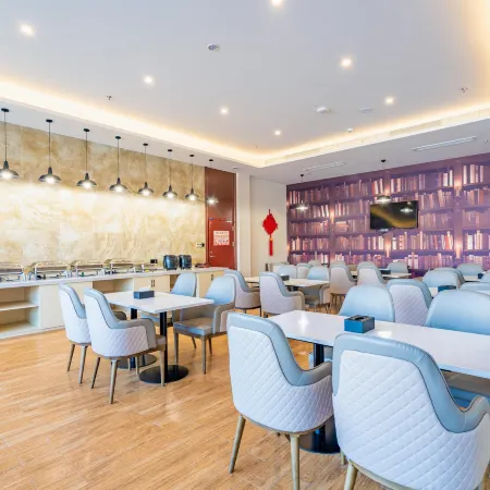 GEM Hotel (Anqing Wangjiang County Economic Development Zone Fengqi Road)