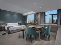 Haiyi Feno Hotel (Jingmen Railway Station Jingchu Institute of Technology Branch) Hotels in Jingmen