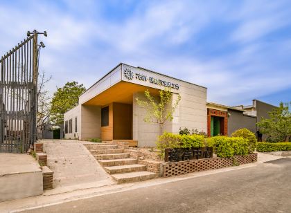 Floral Hotel· Rose Time Hotel (Milu Immersive Drama Workshop)