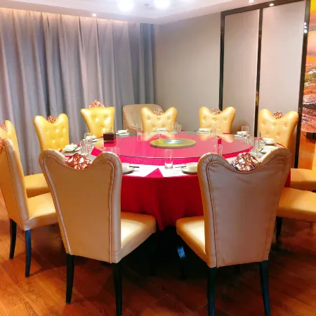 Rezen Hotel
