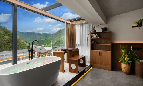 Shennongjia Yinyue B & B