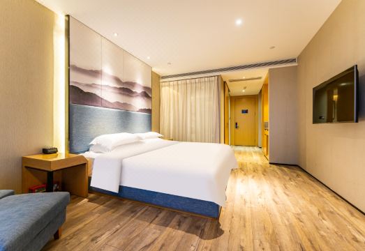 3. 칭다오 이란 신..