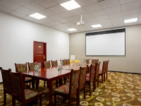 Beautiful Scenery Hotel Hotels in Li County