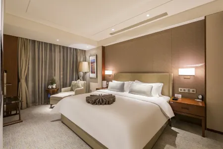 Swan Lakeview Hotel Отели рядом с достопримечательностью «Xizhuangcun»