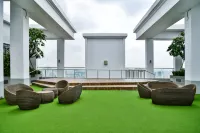 S Lux Apartment Hotels in District 4
