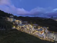 LUX* Tea Horse Road Shangri - la Hotels in Shangri-La