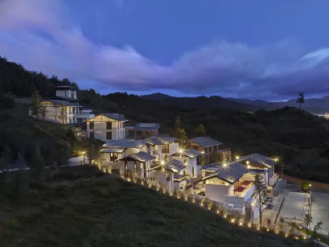 LUX* Tea Horse Road Shangri - la Hotels in Shangri-La